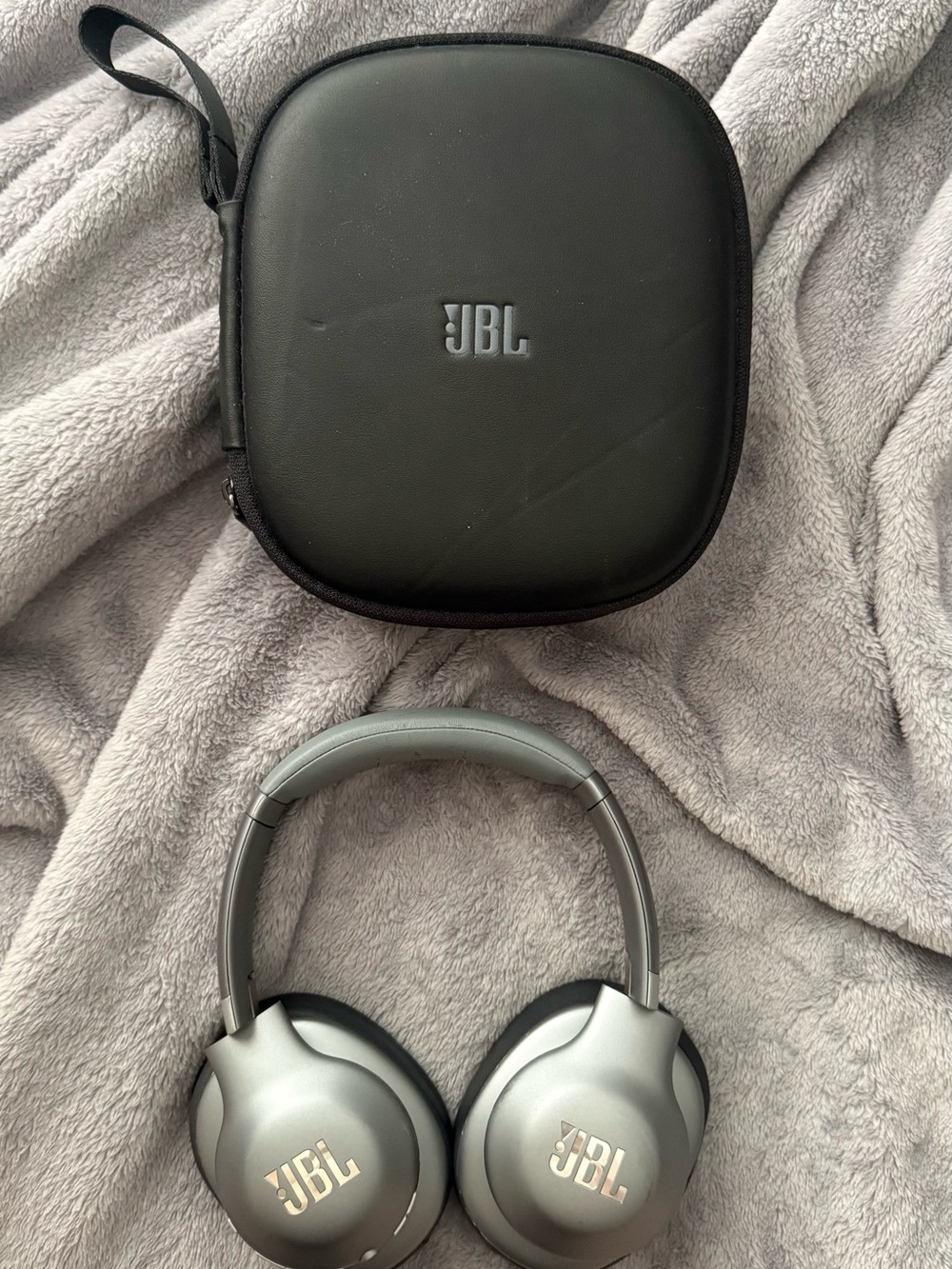 JBL Everest 710